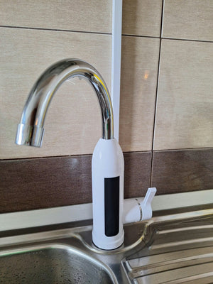 🔥 Robinet Electric Instant cu Display Digital – Apă Caldă Imediat, Putere 3000W Mix Mart