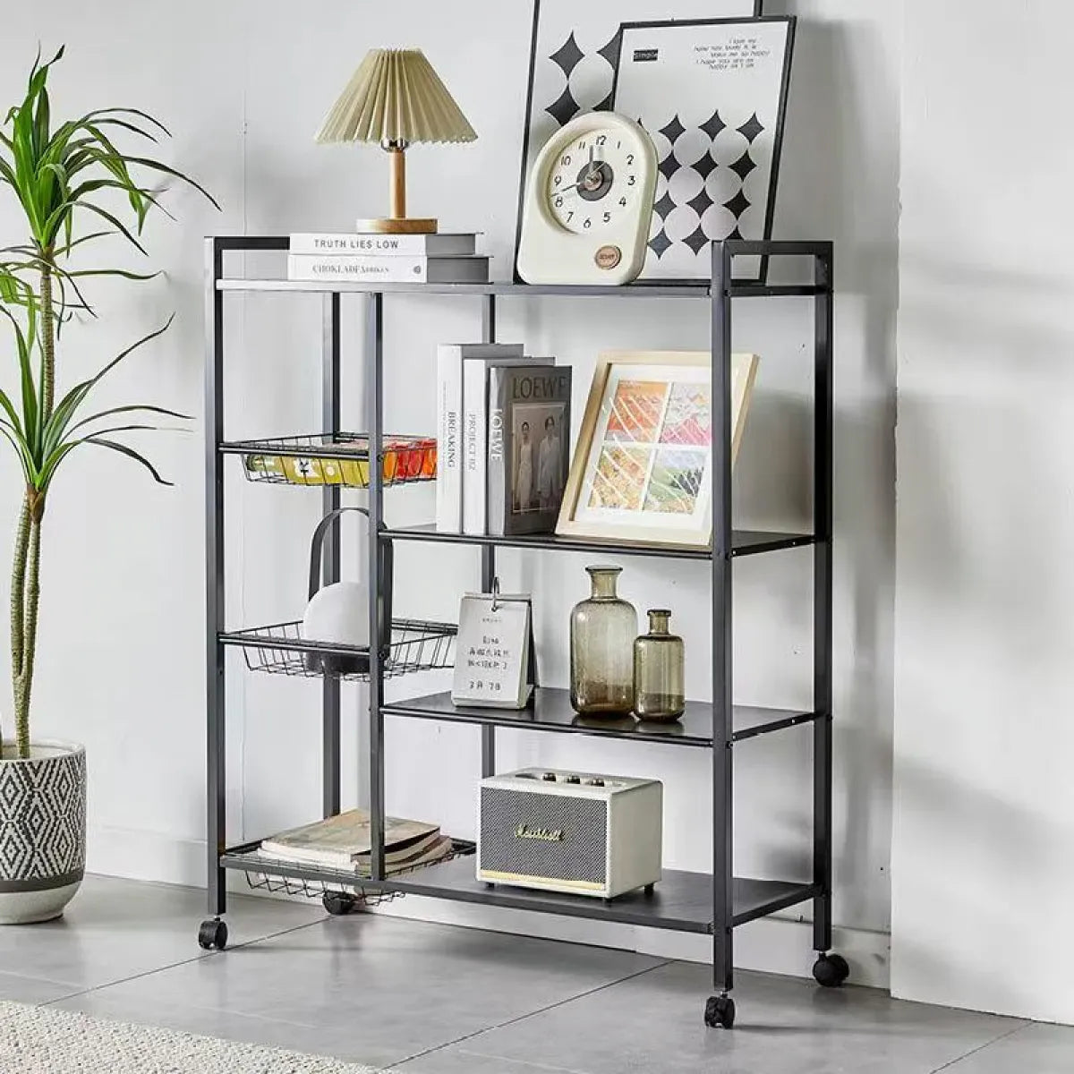 Raft metalic cu 4 polite si 3 cosuri pentru depozitare – design modern si functional