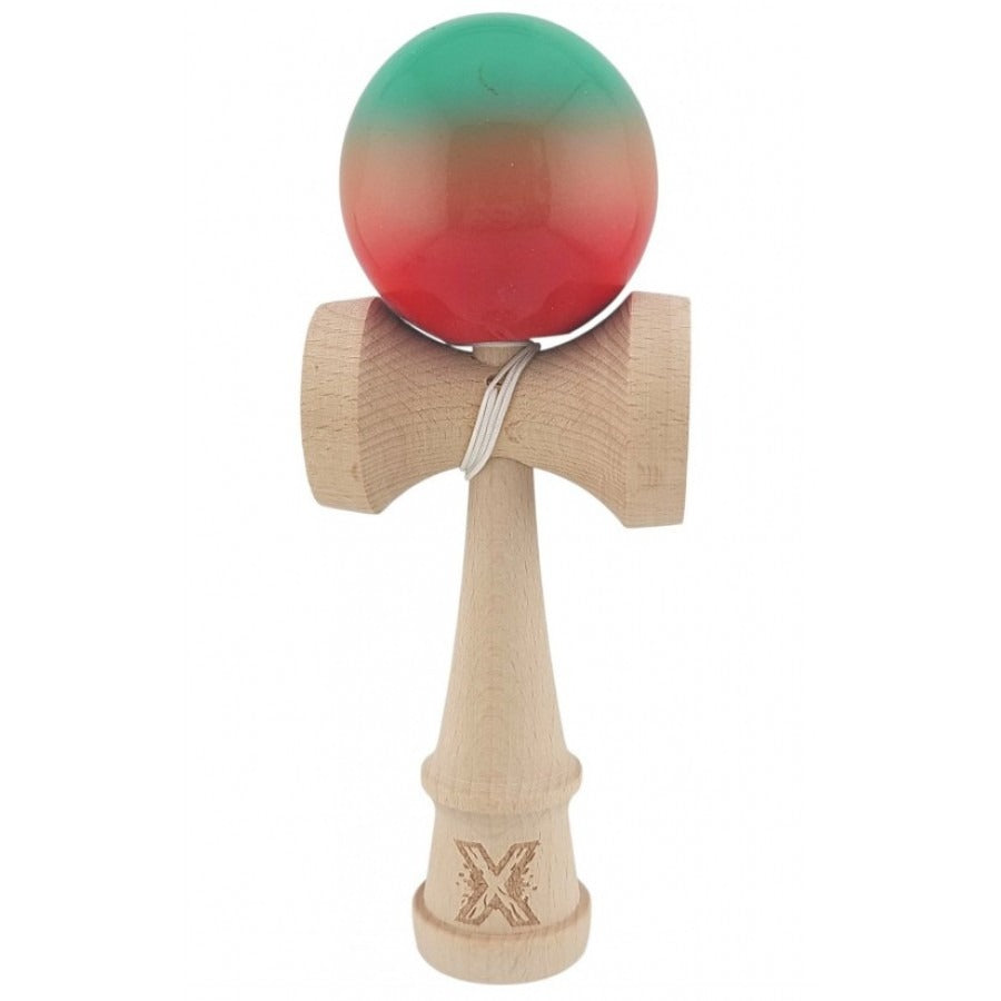 Kendama X Originală Profesională Super Sticky din Lemn – 18 cm, Gradient Roșu-Verde – Aderență Maximă, Stabilitate și Performanță Ridicată